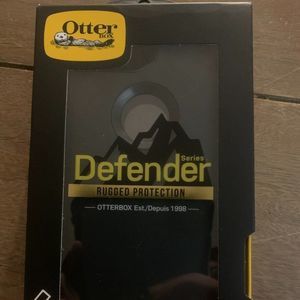Otter Box Defender iPhone 8 plus iPhone 7 plus Rugged Protection NEW